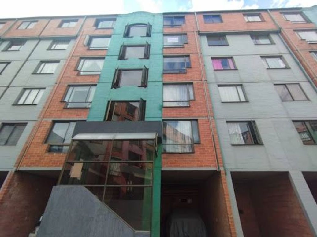 Apartamento de 3 alcobas en arriendo en Centenario, Bogotá, 50 m² · foto 2 de 20