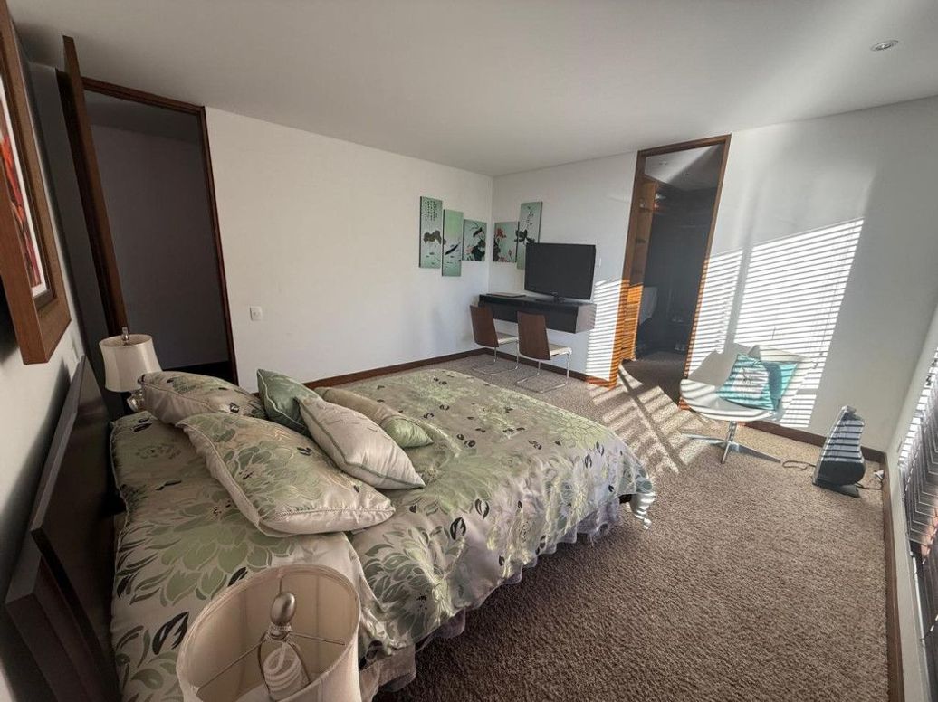 Apartamento de 4 alcobas en venta en La Acanada, Bogotá, 413 m² · foto 7 de 20