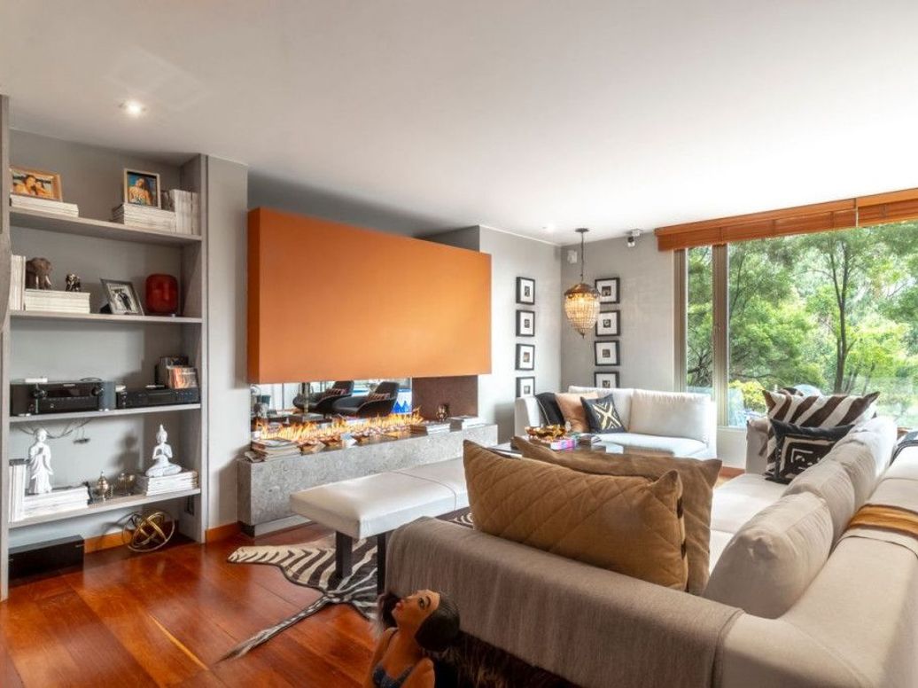 Apartamento de 3 alcobas en venta en El Refugio, Bogotá, 330 m² · foto 4 de 20