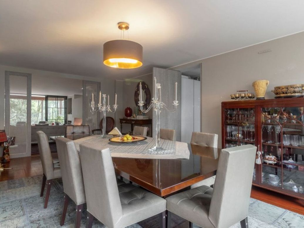 Apartamento de 3 alcobas en venta en El Refugio, Bogotá, 330 m² · foto 14 de 20