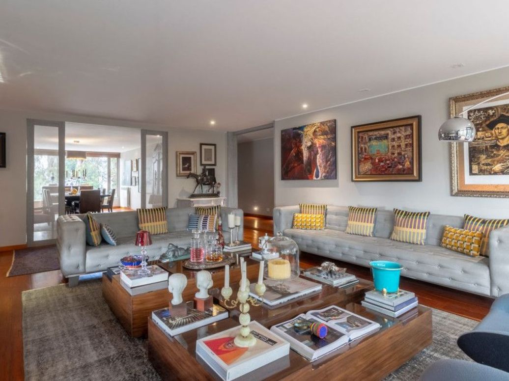 Apartamento de 3 alcobas en venta en El Refugio, Bogotá, 330 m² · foto 10 de 20