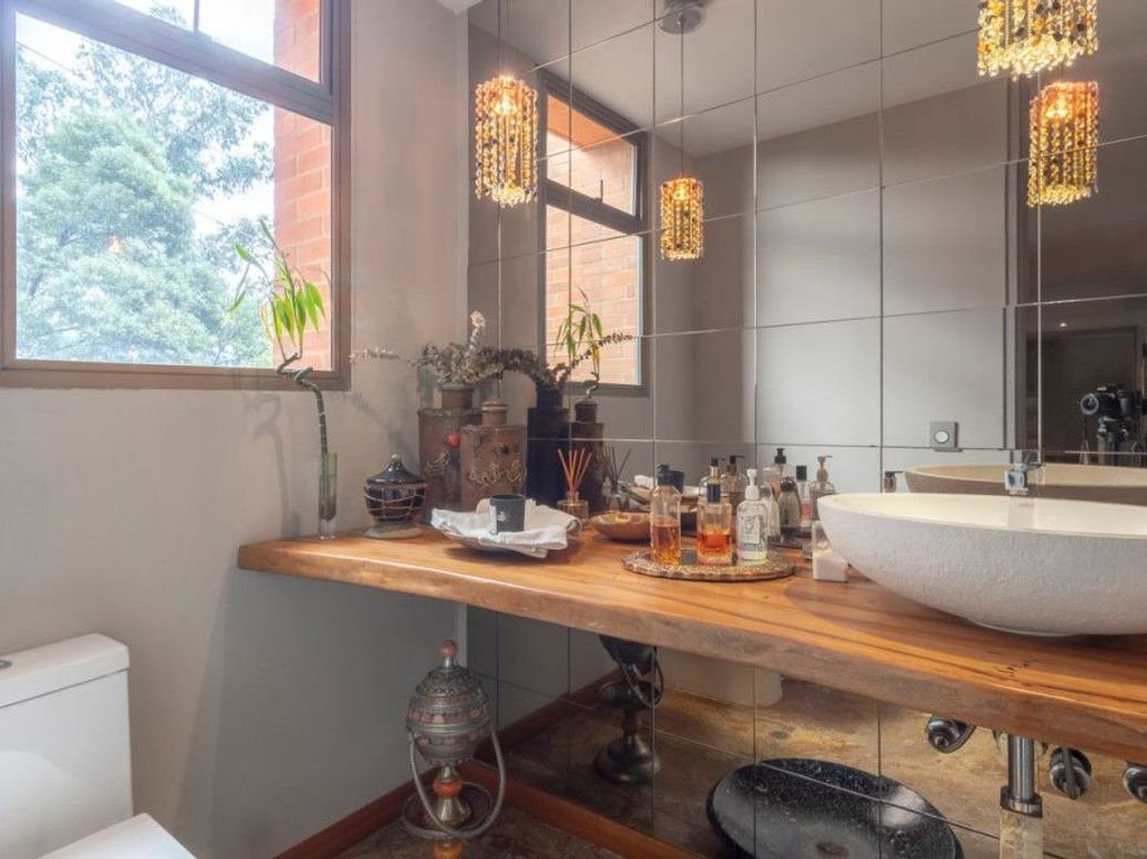 Apartamento de 3 alcobas en venta en El Refugio, Bogotá, 330 m² · foto 12 de 20