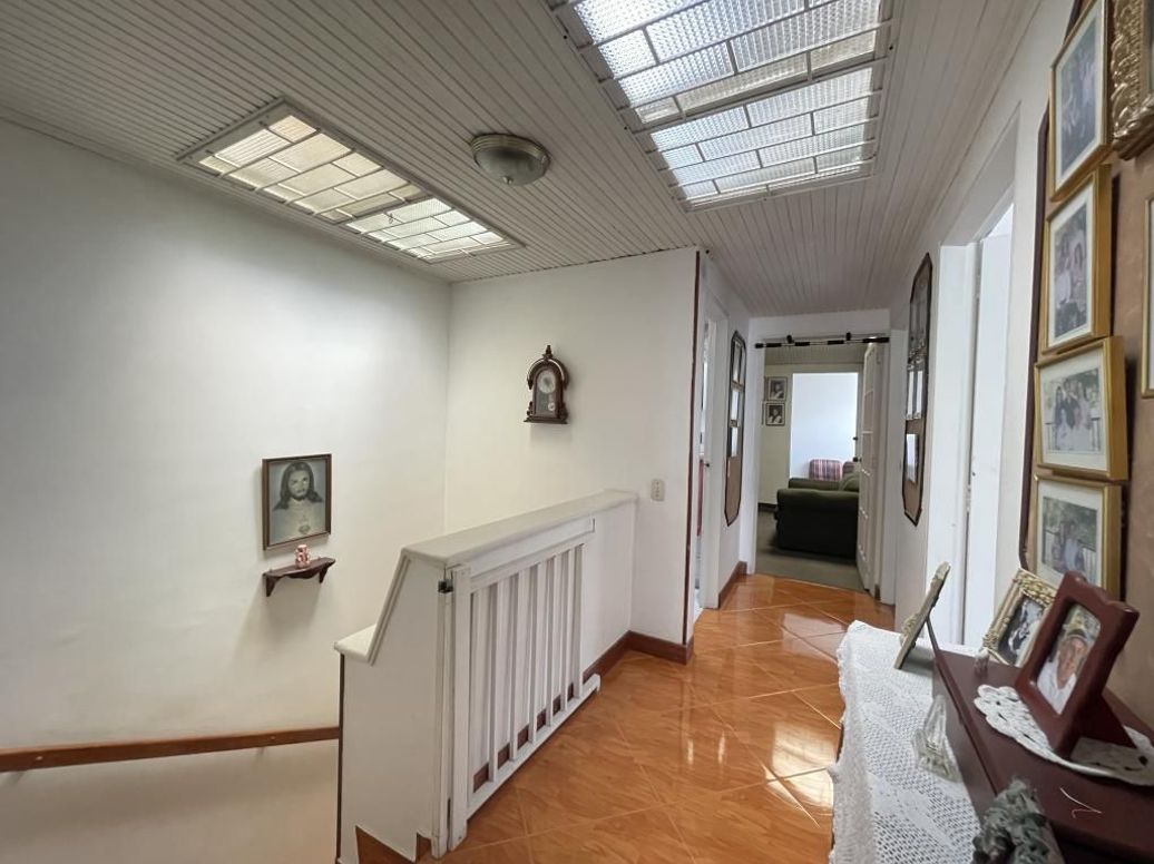 Casa de 4 alcobas en venta en Santa Rosa, Bogotá, 183 m² · foto 15 de 18