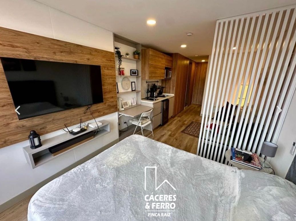 Apartaestudio en venta en Chico Norte Iii, Bogotá, 24 m² · foto 2 de 18