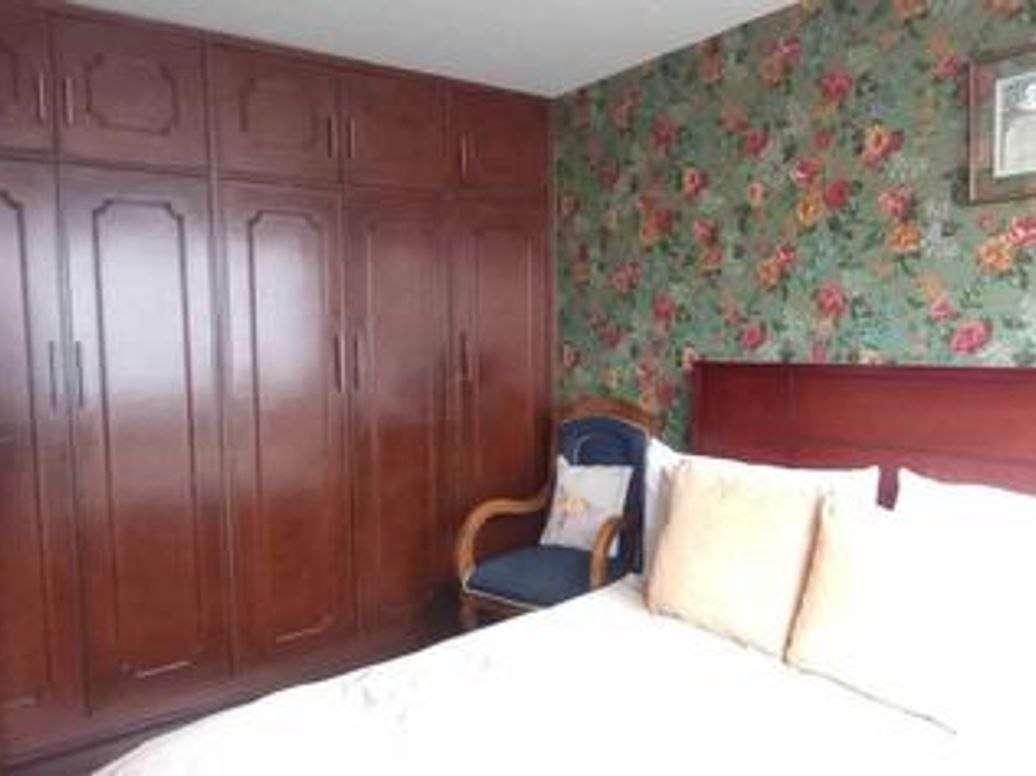 Casa de 4 alcobas en arriendo en Santa Barbara Central, Bogotá, 209 m² · foto 9 de 12
