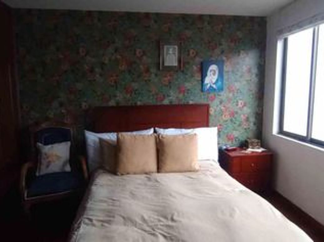Casa de 4 alcobas en arriendo en Santa Barbara Central, Bogotá, 209 m² · foto 8 de 12