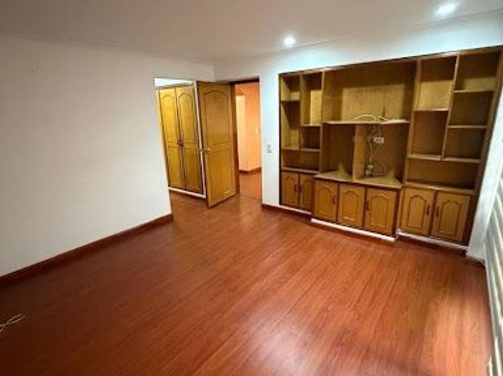 Apartamento de 4 alcobas en venta en Chicó Norte, Bogotá, 141 m² · foto 10 de 15