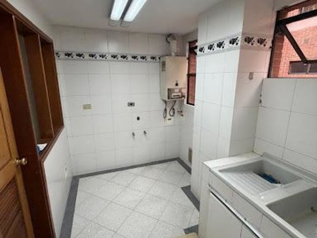 Apartamento de 4 alcobas en venta en Chicó Norte, Bogotá, 141 m² · foto 6 de 15
