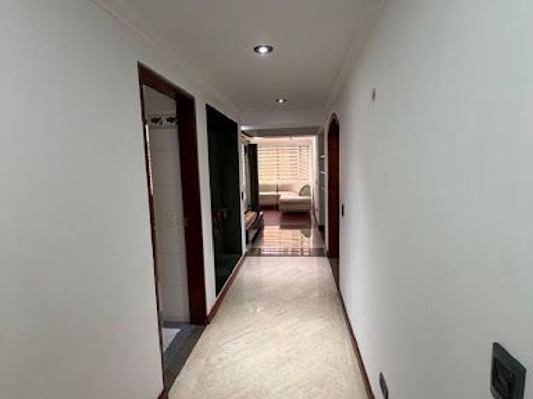 Apartamento de 4 alcobas en venta en Chicó Norte, Bogotá, 141 m² · foto 4 de 15
