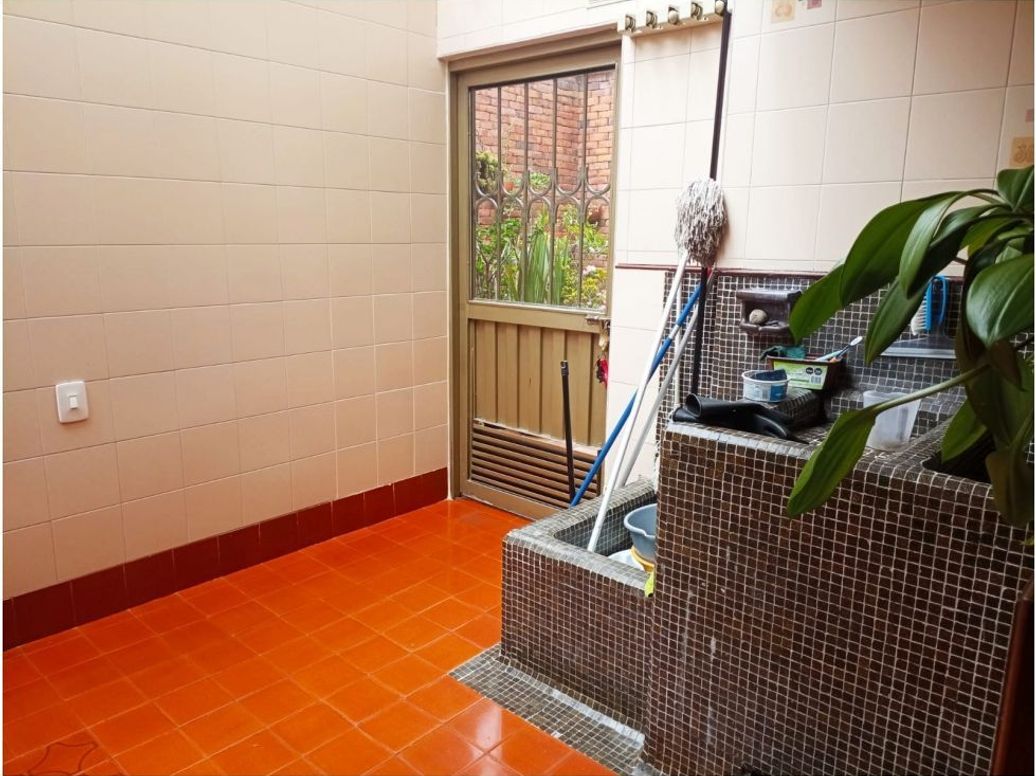 Casa de 3 alcobas en venta en Foledo, Bogotá, 360 m² · foto 15 de 16