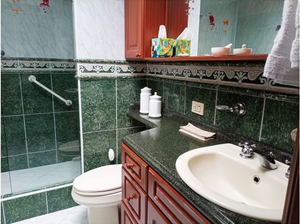 Casa de 3 alcobas en venta en Foledo, Bogotá, 360 m² · foto 12 de 16