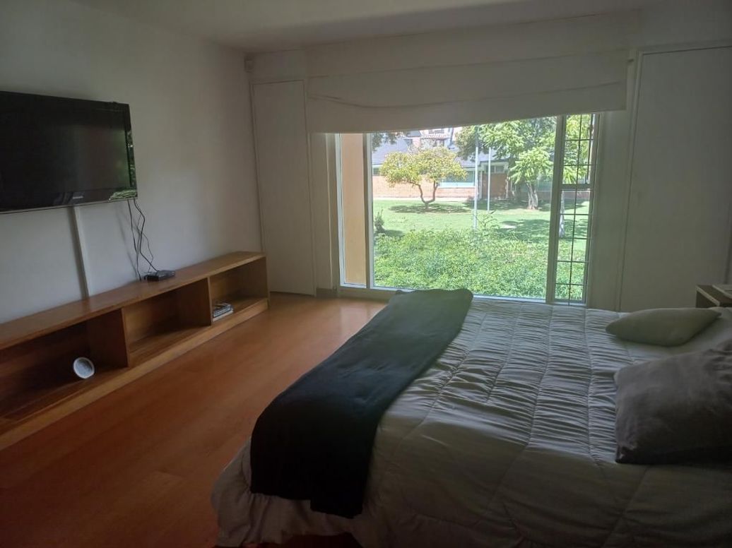 Casa de 3 alcobas en venta en La Calleja, Bogotá, 230 m² · foto 3 de 9