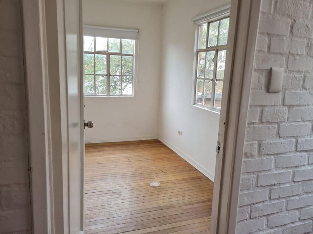 Casa de 4 alcobas en venta en Quinta Camacho, Bogotá, 240 m² · foto 3 de 12