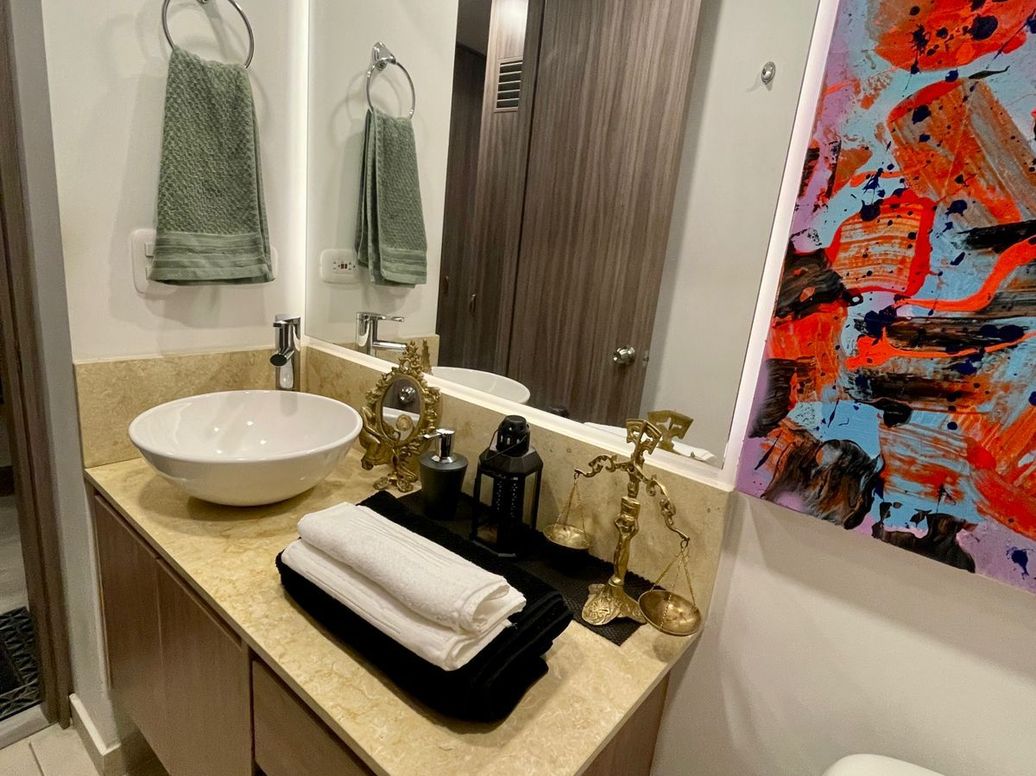 Apartamento de 1 alcoba en venta en Santa Barbara Central, Bogotá, 30 m² · foto 16 de 17