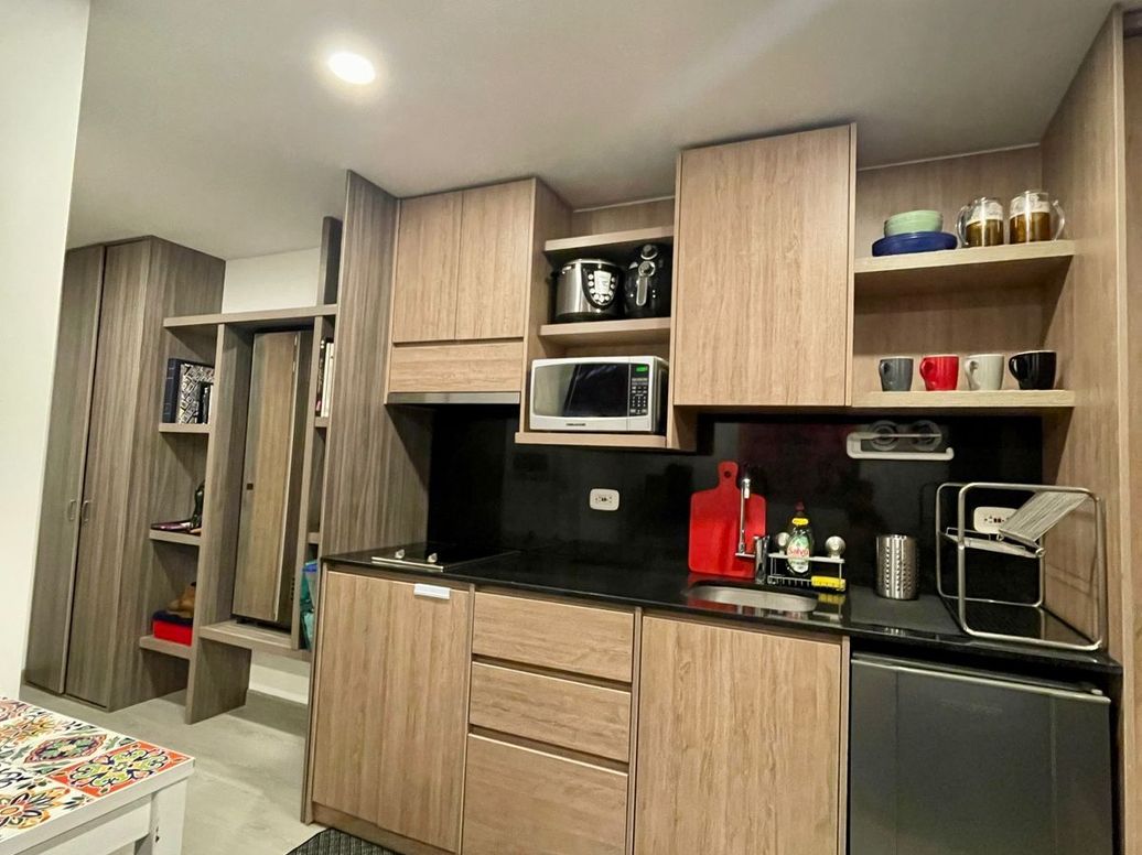 Apartamento de 1 alcoba en venta en Santa Barbara Central, Bogotá, 30 m² · foto 2 de 17