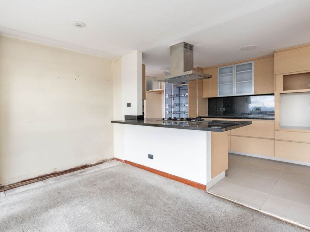 Apartamento de 3 alcobas en venta en Bellavista, Bogotá, 181 m² · foto 6 de 20