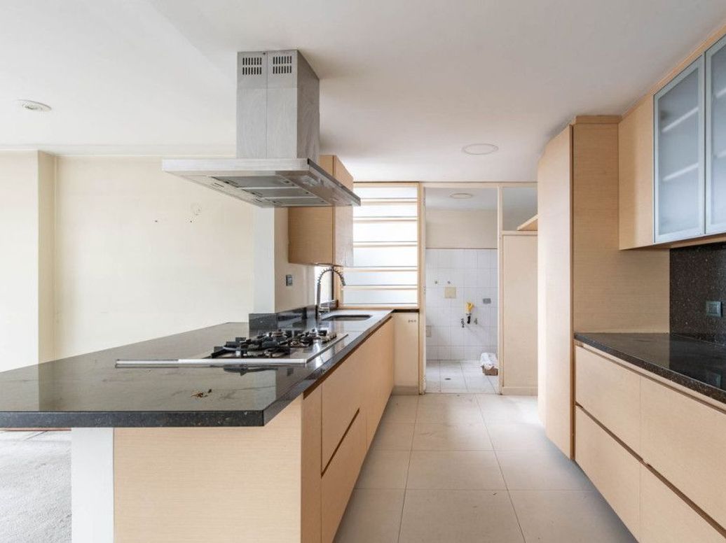Apartamento de 3 alcobas en venta en Bellavista, Bogotá, 181 m² · foto 8 de 20