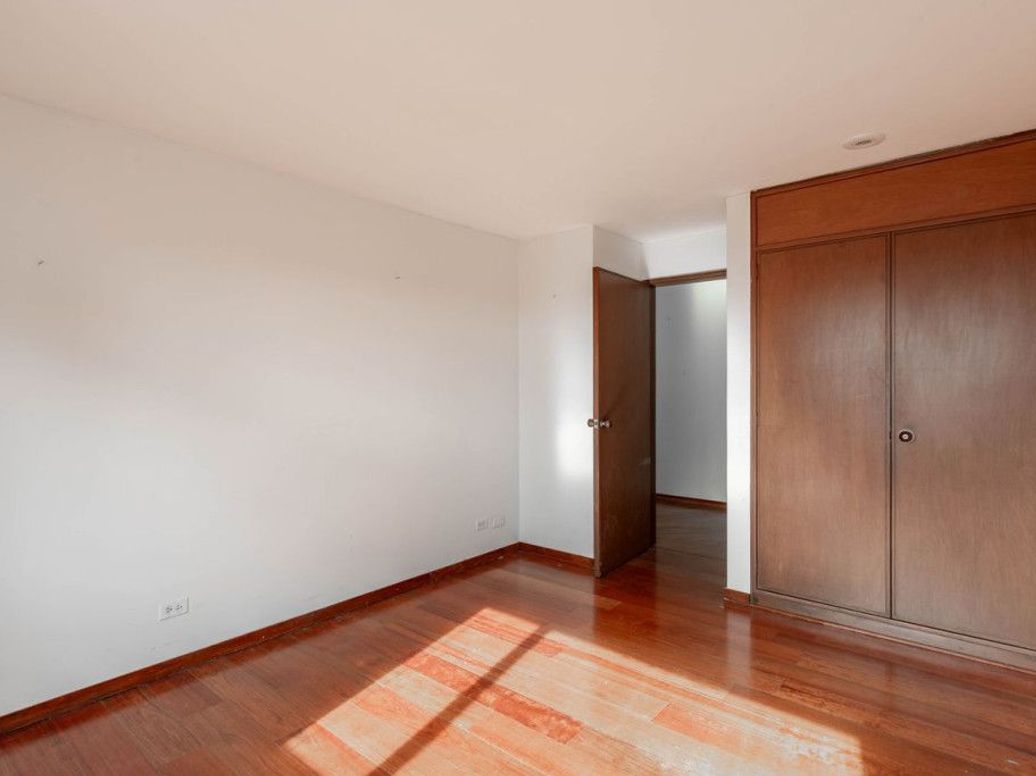 Apartamento de 3 alcobas en venta en Bellavista, Bogotá, 181 m² · foto 17 de 20