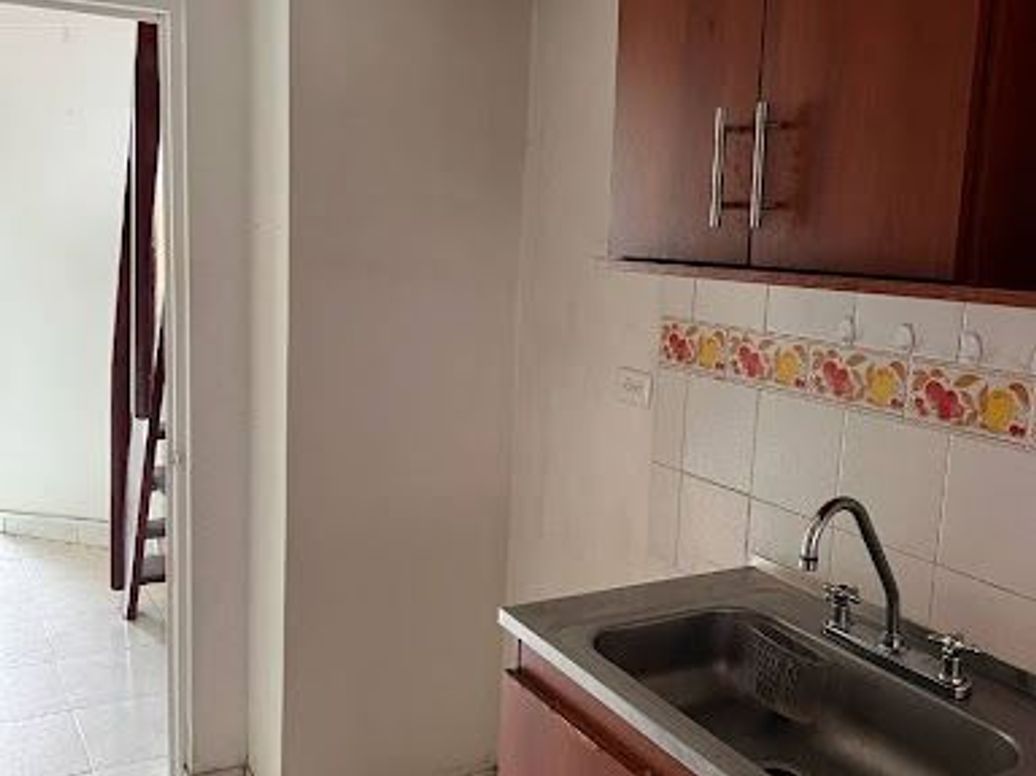 Apartamento de 3 alcobas en venta en Gran Granada, Bogotá, 48 m² · foto 5 de 15