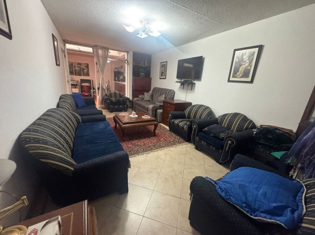 Casa de 3 alcobas en venta en Calvo Sur, Bogotá, 270 m² · foto 9 de 17