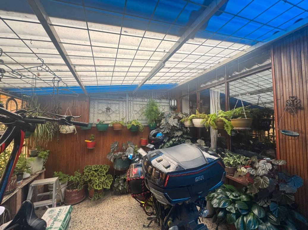 Casa de 3 alcobas en venta en Calvo Sur, Bogotá, 270 m² · foto 2 de 17