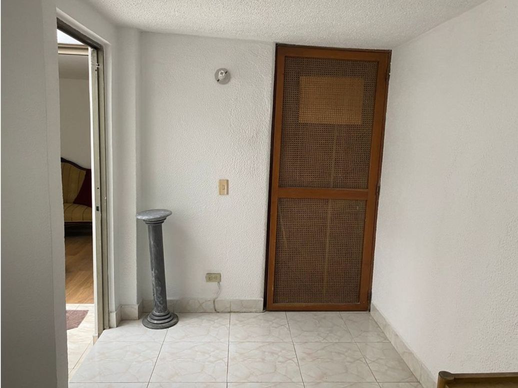 Apartamento de 2 alcobas en venta en Cedritos, Bogotá, 98 m² · foto 10 de 12