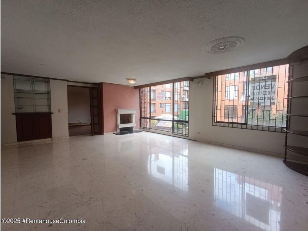 Apartamento de 3 alcobas en venta en San Patricio, Bogotá, 145 m² · foto 9 de 20