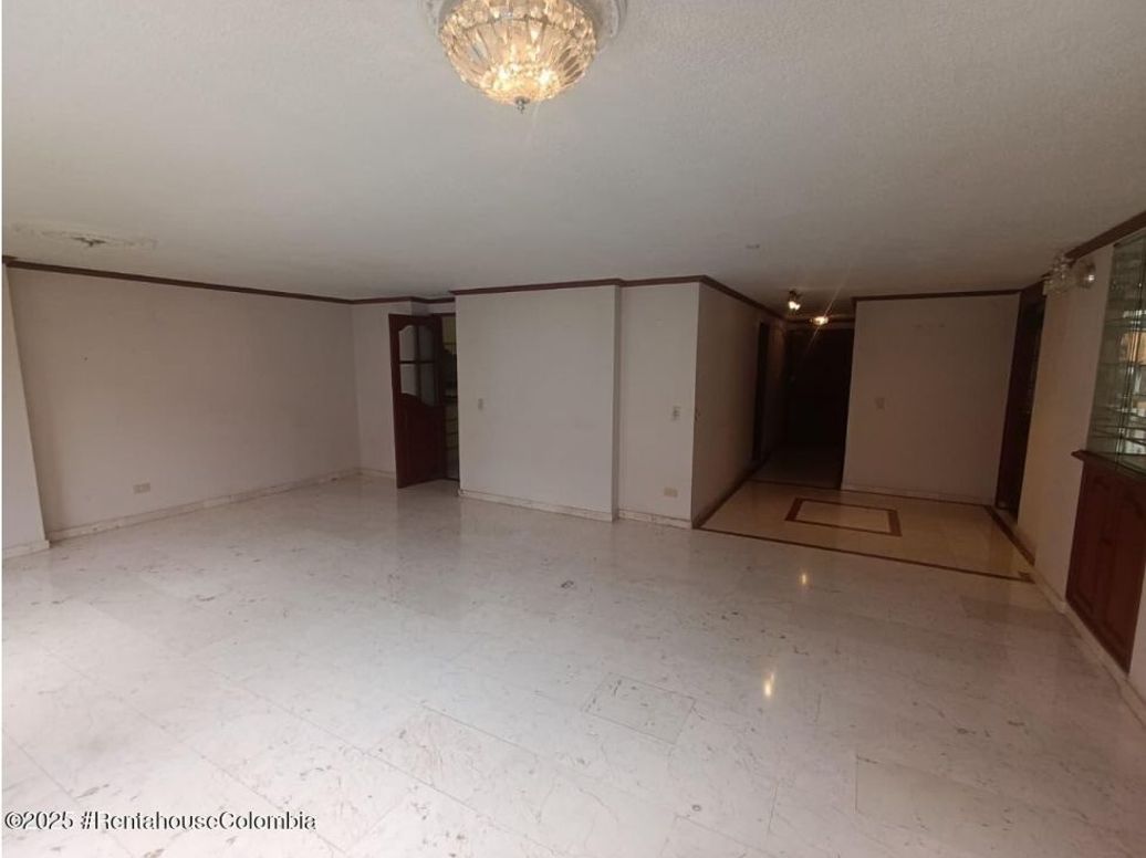 Apartamento de 3 alcobas en venta en San Patricio, Bogotá, 145 m² · foto 10 de 20