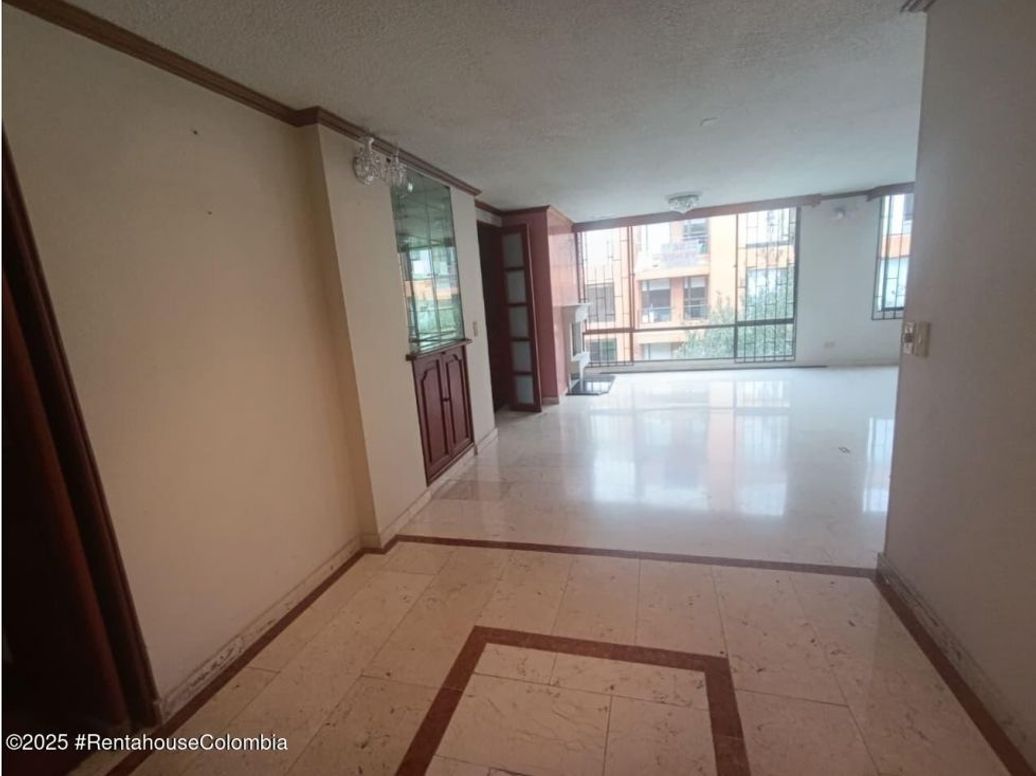 Apartamento de 3 alcobas en venta en San Patricio, Bogotá, 145 m² · foto 7 de 20