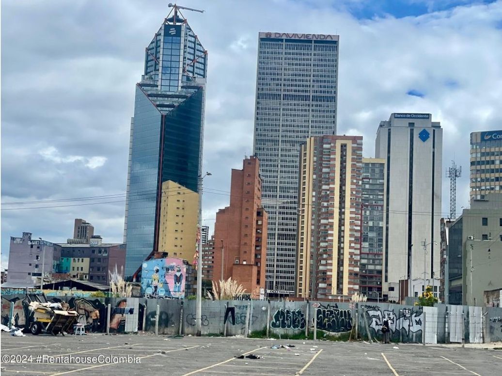 Apartamento de 3 alcobas en venta en Alameda, Bogotá, 107 m² · foto 2 de 20