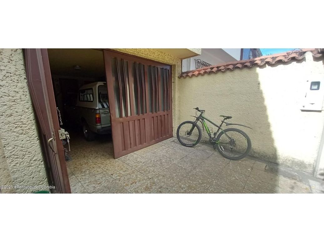 Casa de 4 alcobas en venta en Morato, Bogotá, 207 m² · foto 6 de 20