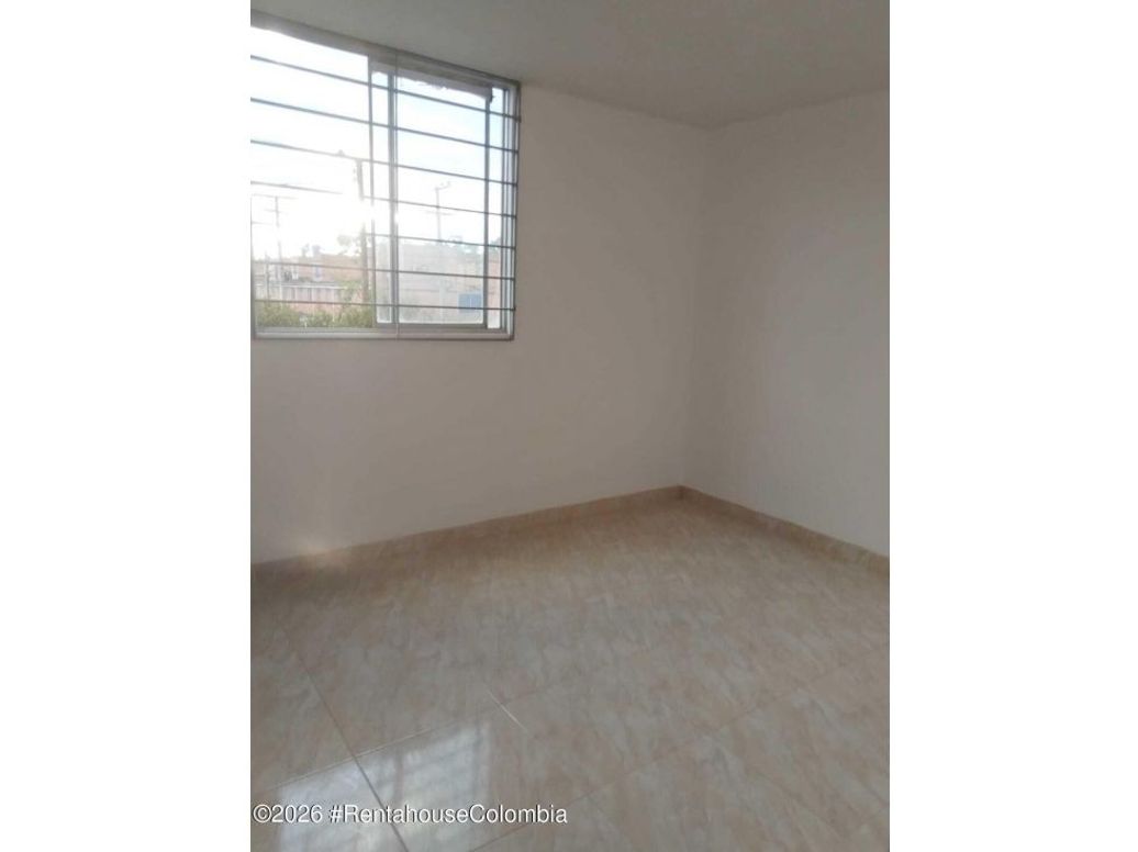 Apartamento de 1 alcoba en venta en Tierra Buena, Bogotá, 35 m² · foto 10 de 20