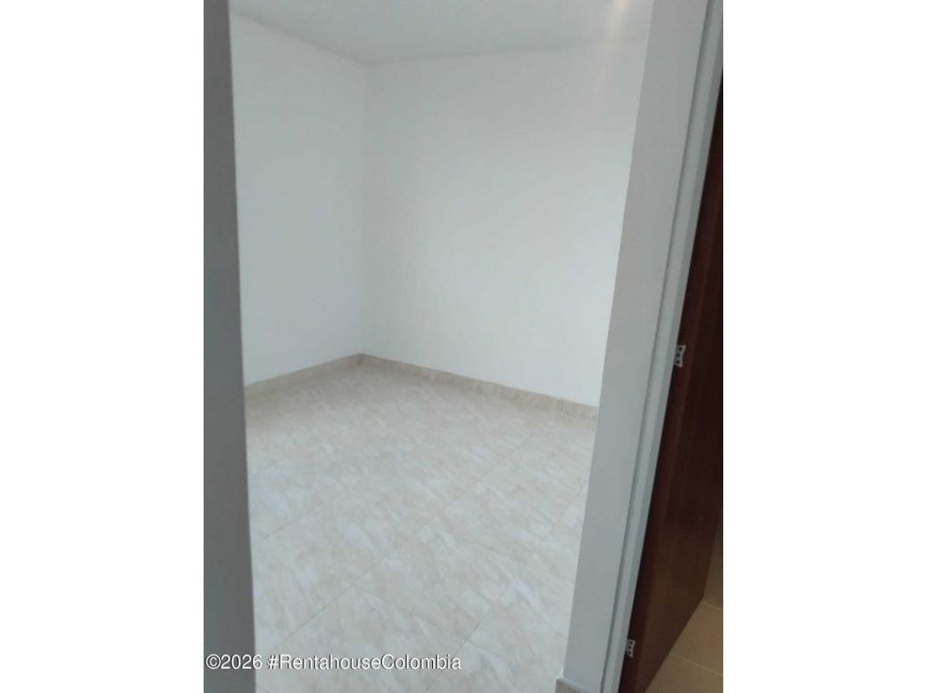 Apartamento de 1 alcoba en venta en Tierra Buena, Bogotá, 35 m² · foto 13 de 20