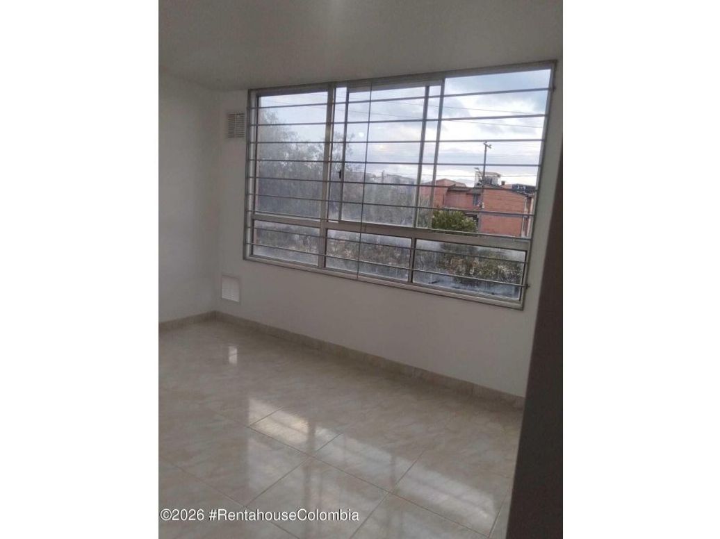 Apartamento de 1 alcoba en venta en Tierra Buena, Bogotá, 35 m² · foto 14 de 20