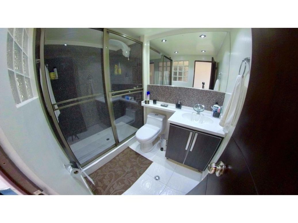 Casa de 7 alcobas en venta en Colón, Bogotá, 400 m² · foto 14 de 20