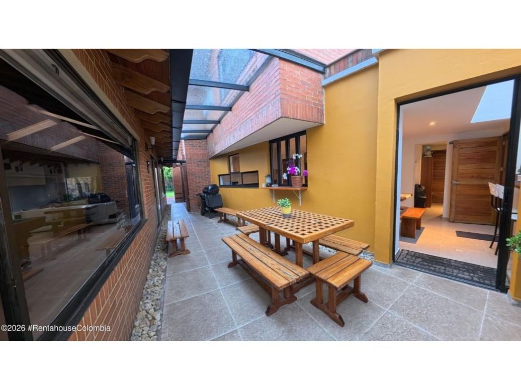 Casa de 5 alcobas en venta en San José De Bavaria, Bogotá, 450 m² · foto 8 de 20