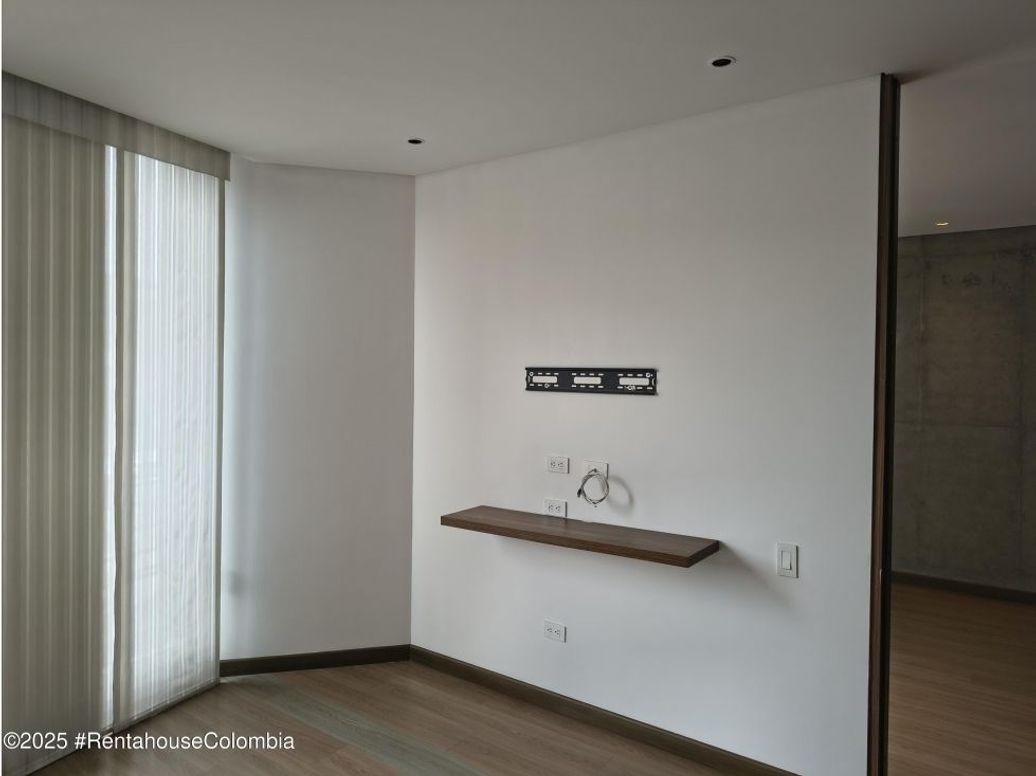 Apartamento de 2 alcobas en venta en Santa Barbara Occidental, Bogotá, 79 m² · foto 15 de 20