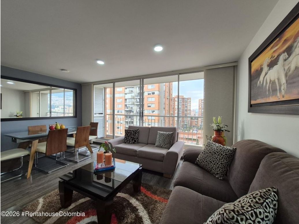 Apartamento de 3 alcobas en venta en San Antonio Norte, Bogotá, 94 m² · foto 2 de 9