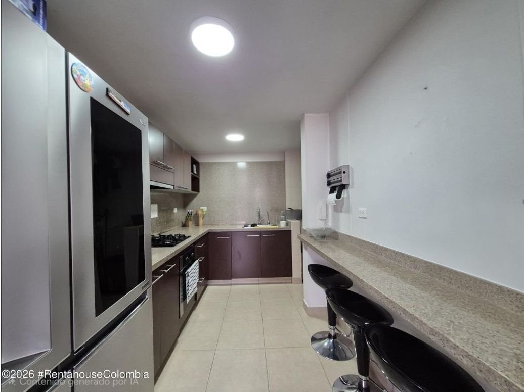 Apartamento de 3 alcobas en venta en San Antonio Norte, Bogotá, 94 m² · foto 7 de 9