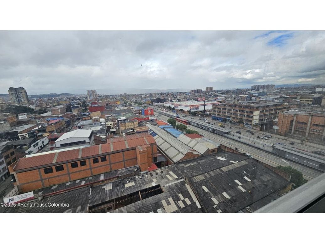 Apartamento de 2 alcobas en venta en Ricaurte, Bogotá, 31 m² · foto 11 de 12