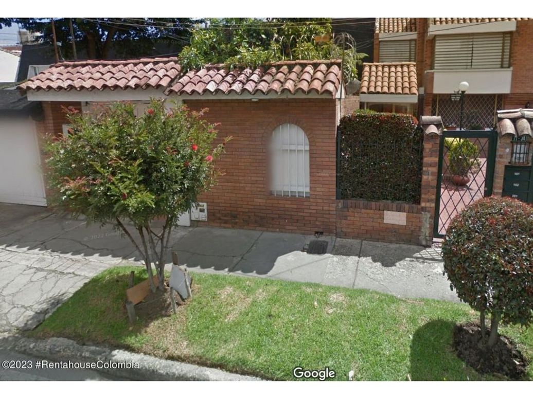Casa de 3 alcobas en venta en Lisboa, Bogotá, 239 m² · foto 2 de 20