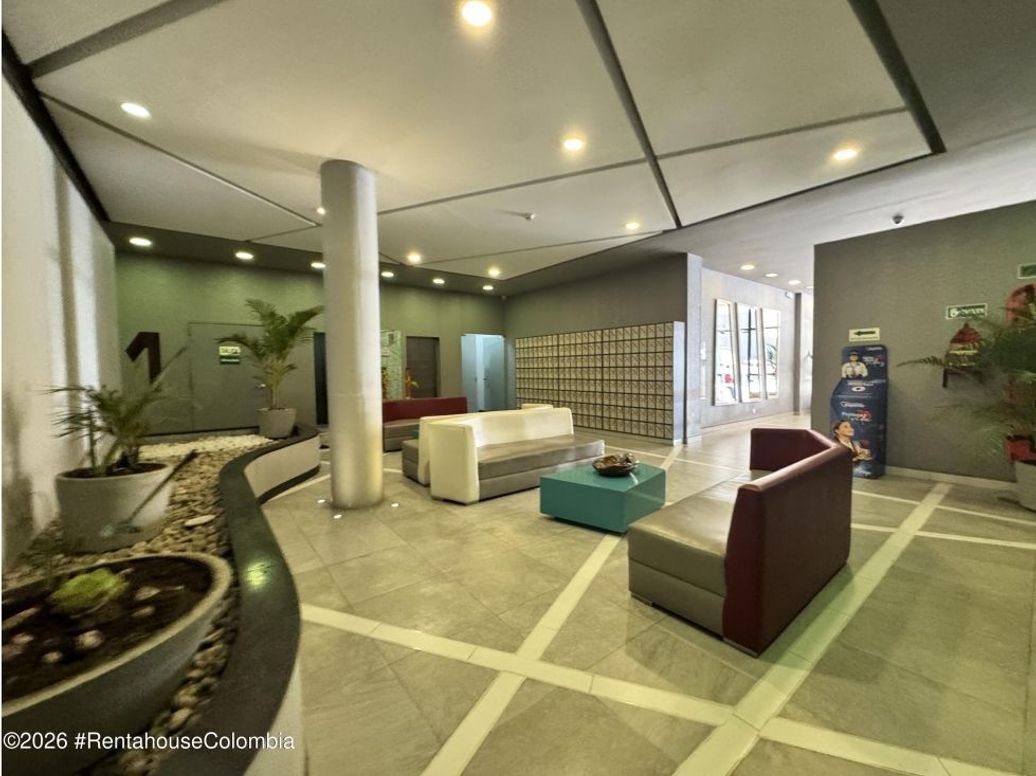Apartamento de 1 alcoba en venta en Las Nieves, Bogotá, 58 m² · foto 2 de 20