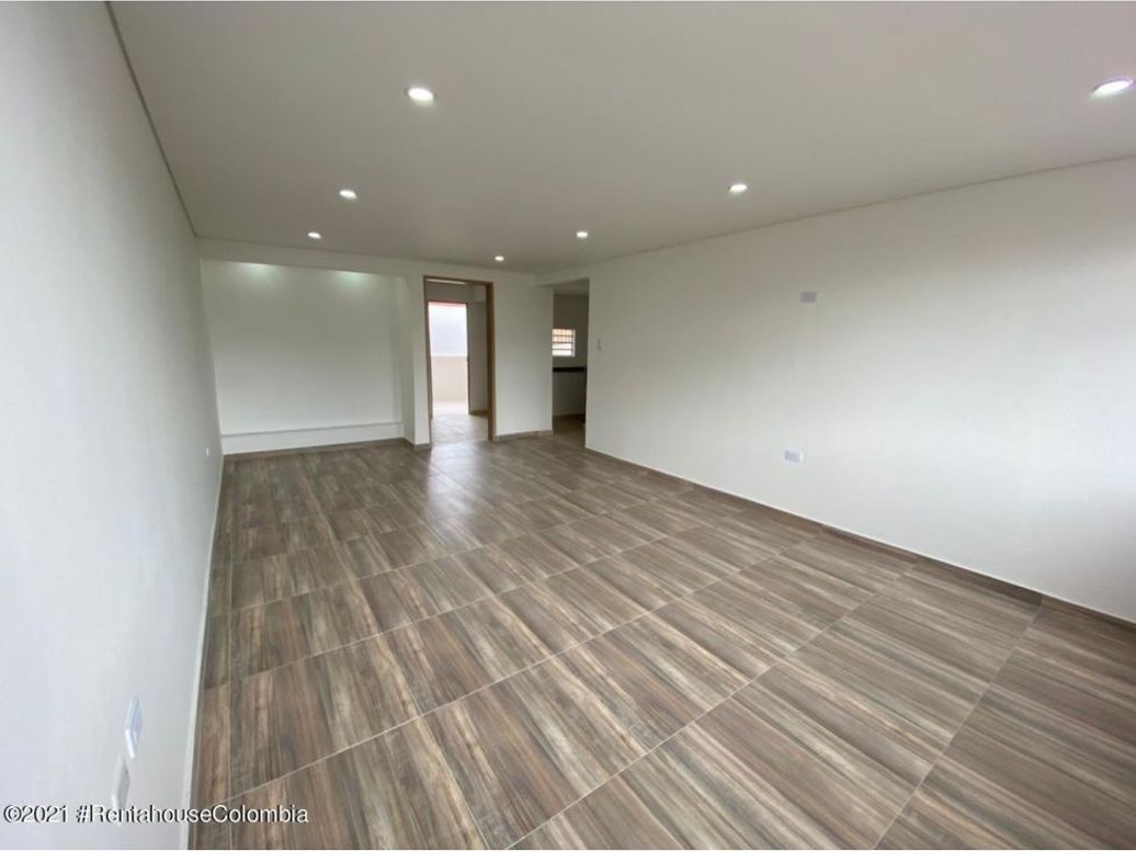 Apartamento en venta en Salitre Greco, Bogotá · foto 3 de 20