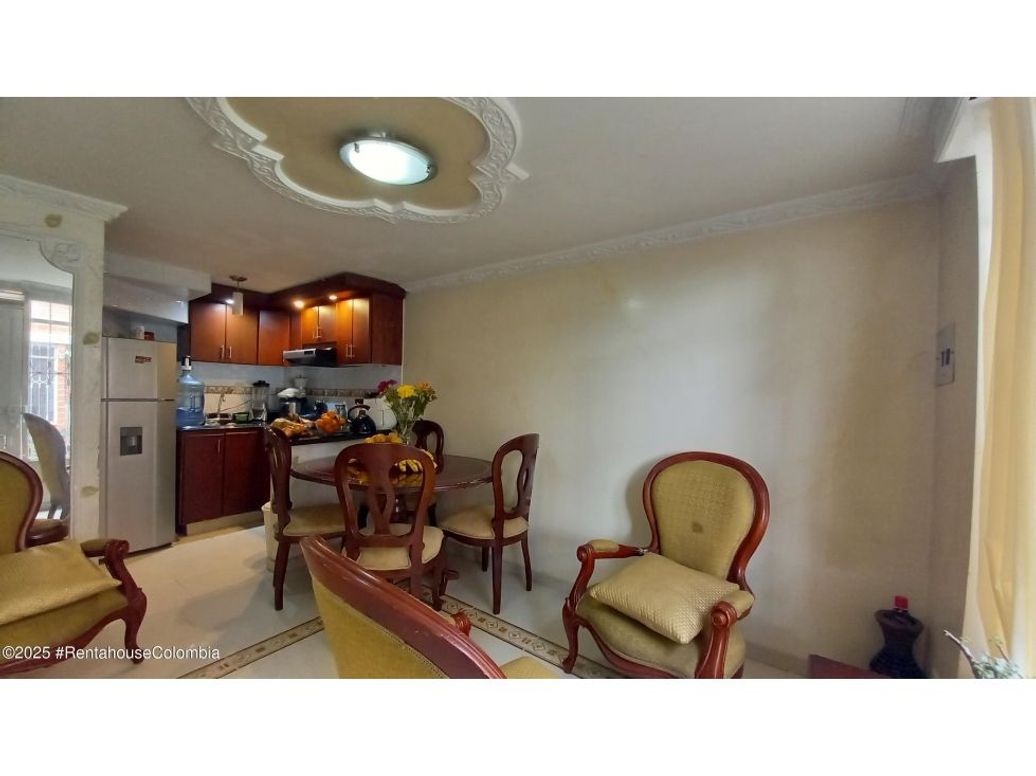Casa de 3 alcobas en venta en Tintala, Bogotá, 62 m² · foto 2 de 20