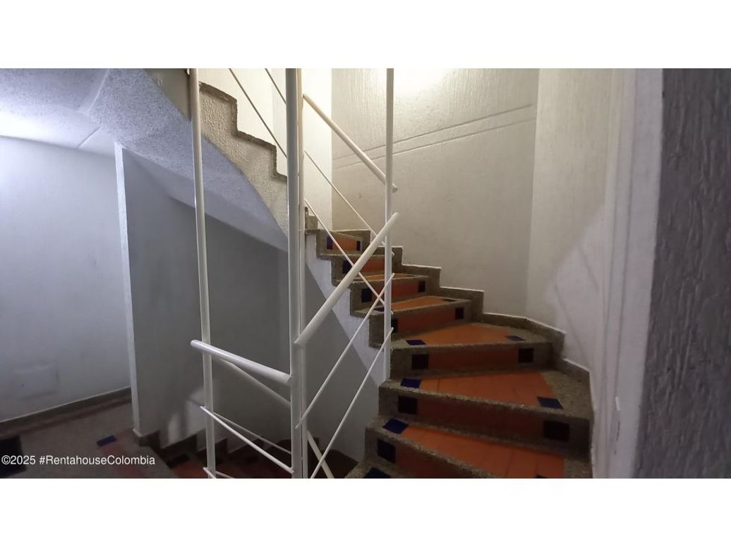 Apartamento de 3 alcobas en venta en Britalia, Bogotá, 54 m² · foto 16 de 20