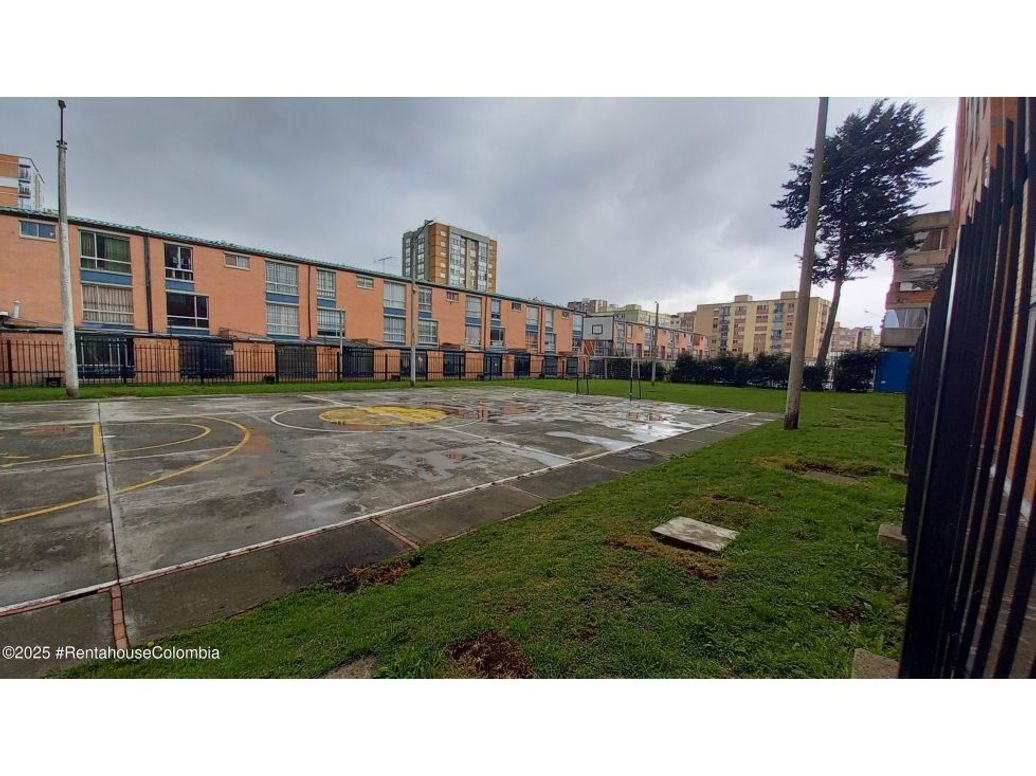 Apartamento de 3 alcobas en venta en Britalia, Bogotá, 54 m² · foto 19 de 20