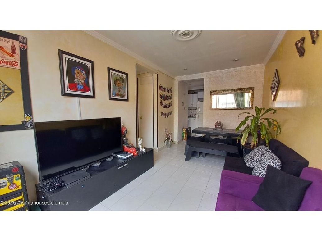 Apartamento de 3 alcobas en venta en Britalia, Bogotá, 54 m² · foto 2 de 20
