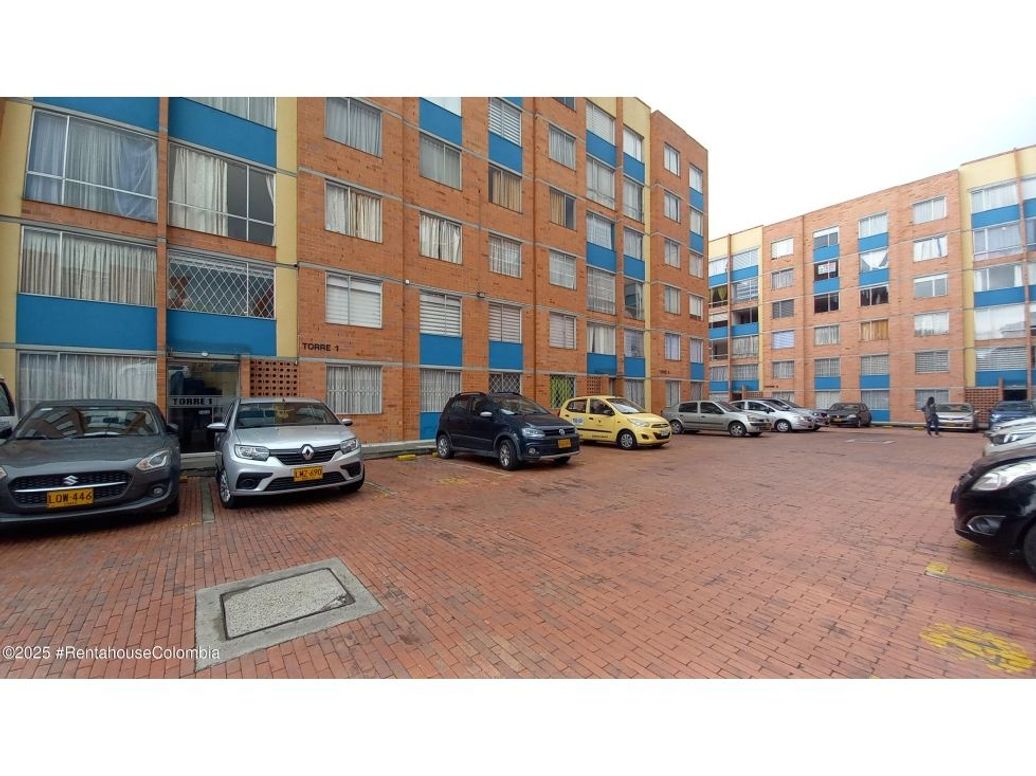 Apartamento de 3 alcobas en venta en Britalia, Bogotá, 54 m² · foto 17 de 20
