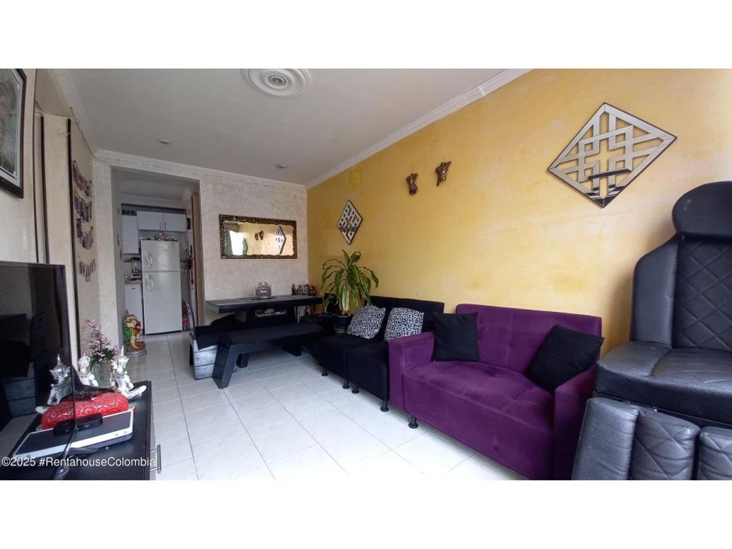 Apartamento de 3 alcobas en venta en Britalia, Bogotá, 54 m² · foto 3 de 20