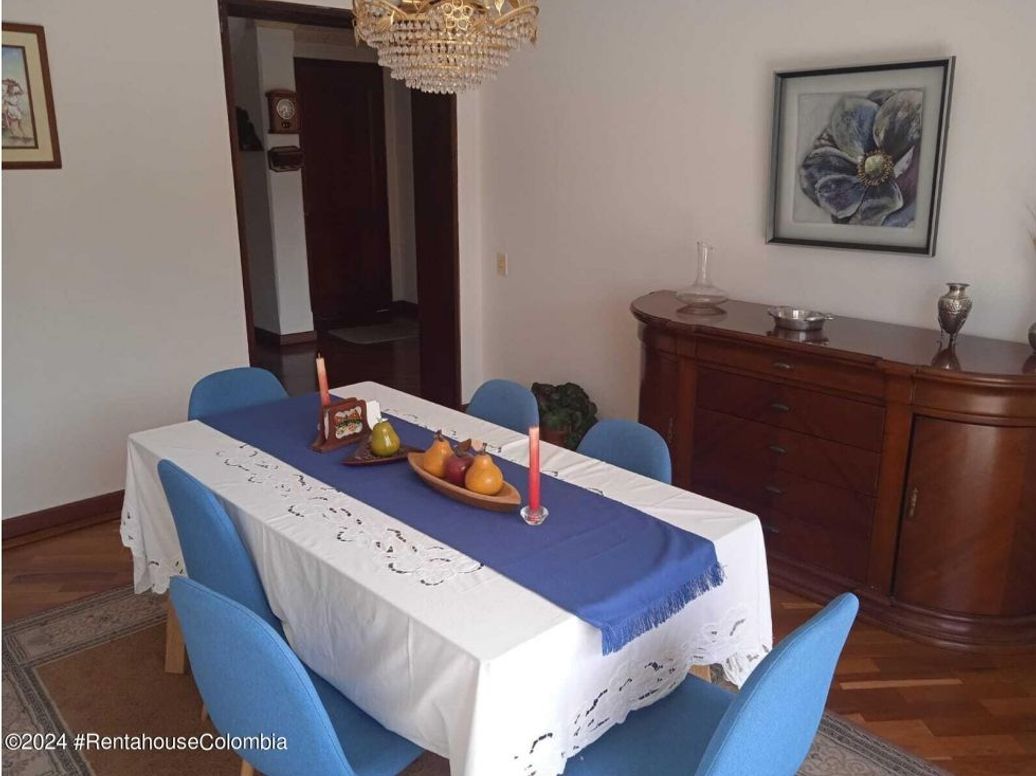 Casa de 4 alcobas en venta en San José De Bavaria, Bogotá, 420 m² · foto 8 de 20
